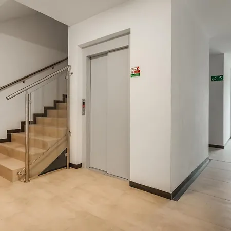 Kapitanski Mostek By Renters